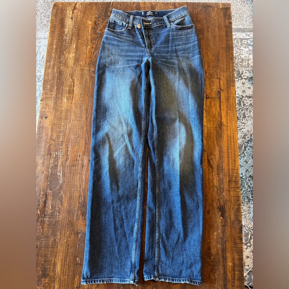 Hollister Women’s Ultra High Rise Dad Jeans